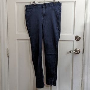 Calvin Klein Stretchy Jeggings